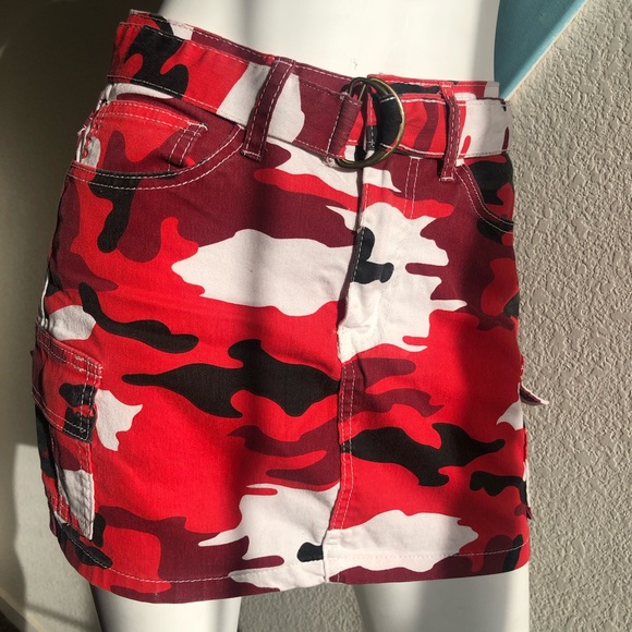 🖤❤️🤍PRETTY MINI CAMO SKIRT🤍❤️🖤 - Picture 7 of 7